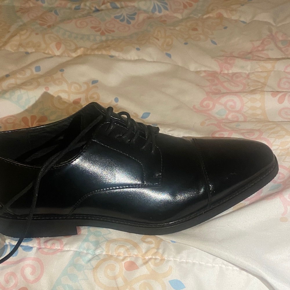 Italian Shoemakers Black Oxford Shoes